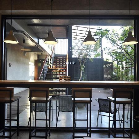Bed and Breakfast zzziesta Chiang Mai Esterno foto