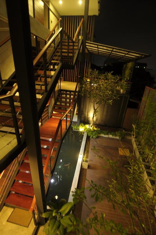 Bed and Breakfast zzziesta Chiang Mai Esterno foto