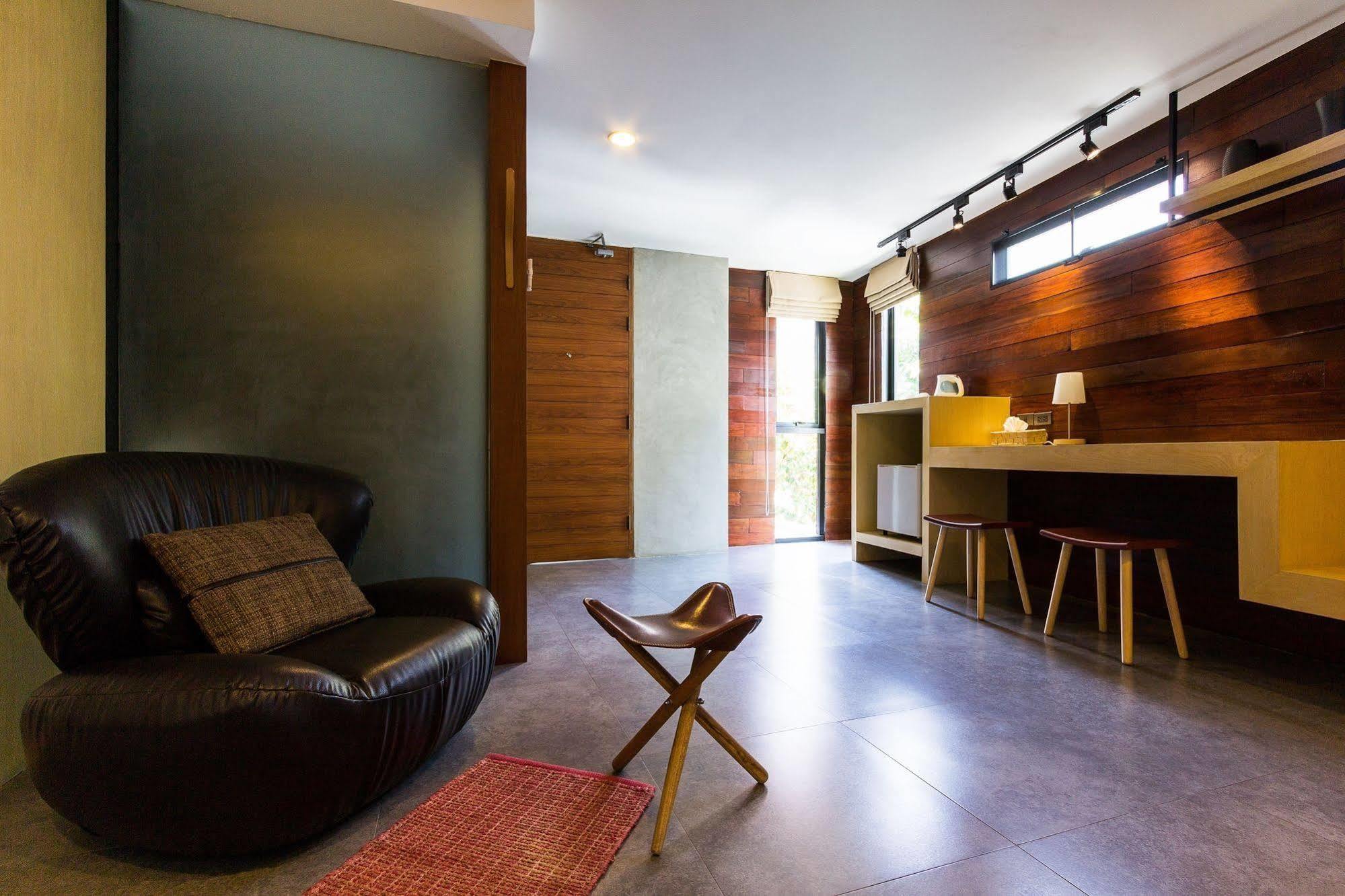 Bed and Breakfast zzziesta Chiang Mai Esterno foto